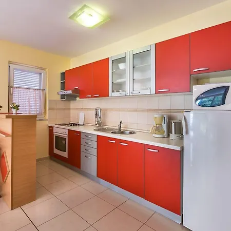 Mit Klima, Wifi, Balkon Nur 350 Meter Zum Apartment *