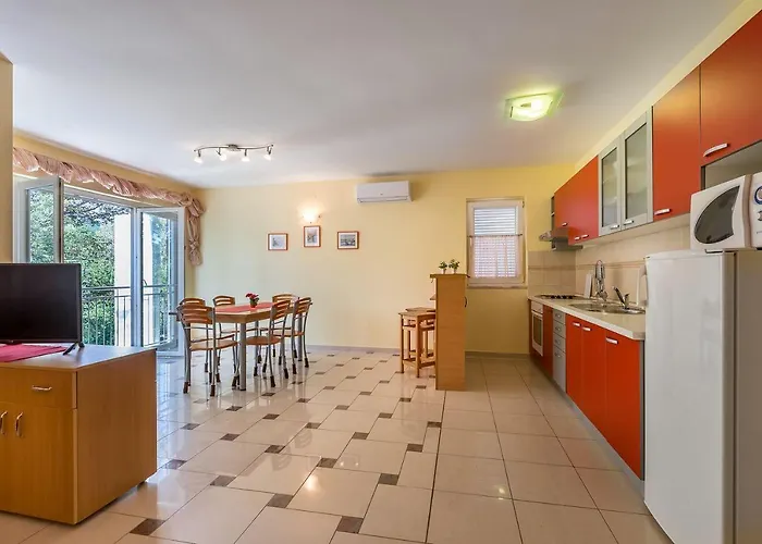 Mit Klima, Wifi, Balkon Nur 350 Meter Zum * Baska (Krk)
