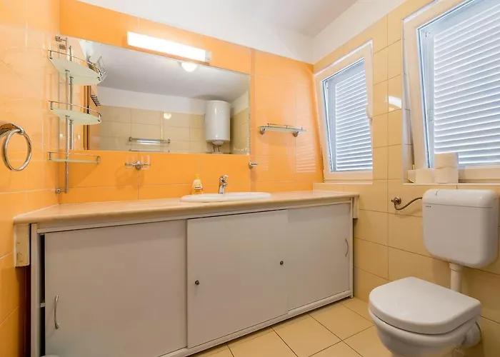 Mit Klima, Wifi, Balkon Nur 350 Meter Zum Διαμέρισμα