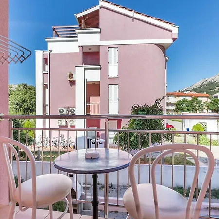 Apartment Mit Klima, Wifi, Balkon Nur 350 Meter Zum *