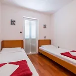 Mit Klima, Wifi, Balkon Nur 350 Meter Zum Apartment