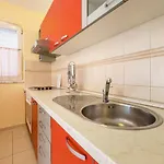 Mit Klima, Wifi, Balkon Nur 350 Meter Zum Apartment Baska (Krk)